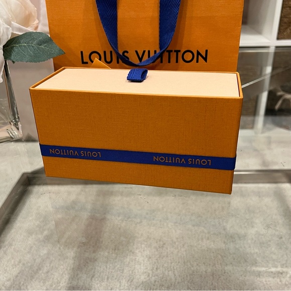 Louis Vuitton Gift Box Set - Picture 9 of 10